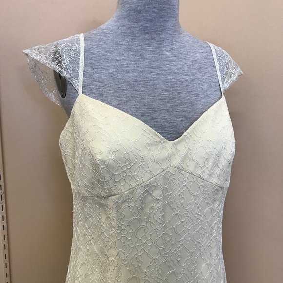 Badgley Mischka Bridesmaids Floor Length Pale Yellow Lace Overlay Mesh Back Gown - Picture 4 of 10